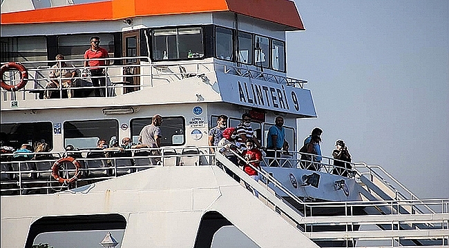 ÇANAKKALE'DE 102 BİN ARAÇ TAŞINDI