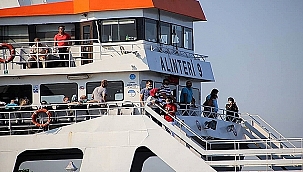 ÇANAKKALE'DE 102 BİN ARAÇ TAŞINDI