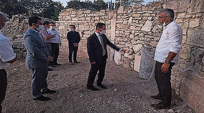 VALİ AKTAŞ, ÇANAKKALE TROAS BÖLGESİ ARKEOLOJİK KAZI BAŞKANLARIYLA BİR ARAYA GELDİ