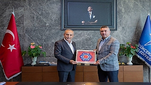 BAŞKAN BAYRAM'DAN KÜÇÜKÇEKMECE BELEDİYESİ'NE ZİYARET