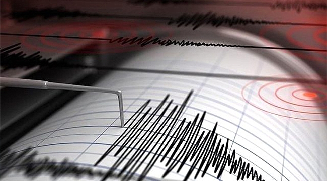 İSTANBUL'DA 4.2 BÜYÜKLÜĞÜNDE DEPREM!