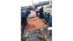 LAPSEKİ GEMİSİ BAKIM İÇİN TERSANEDE