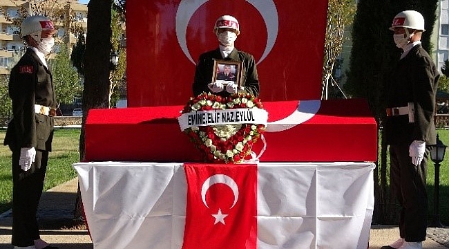 ŞEHİT TUĞAMİRALE GÖZYAŞLARIYLA VEDA