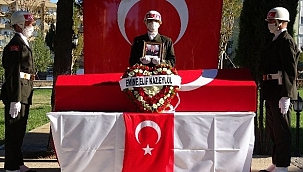 ŞEHİT TUĞAMİRALE GÖZYAŞLARIYLA VEDA 