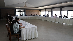 ÜNİVERSİTE GÜVENLİK TOPLANTISI VALİ AKTAŞ'IN BAŞKANLIĞINDA YAPILDI