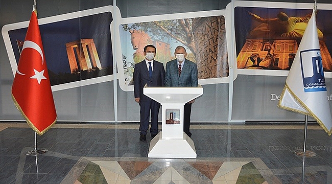 YILDIRIM AKBULUT'DAN, ÇANAKKALE VALİLİĞİ'NE ZİYARET