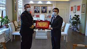 SAHİL GÜVENLİK MARMARA VE BOĞAZLAR BÖLGE KOMUTANI ALBAY TAYFUN PAŞALIOĞLU'NDAN, VALİ AKTAŞ'A ZİYARET 