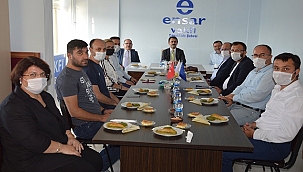 VALİ AKTAŞ ENSAR VAKFI ÇANAKKALE ŞUBESİNE İADE-İ ZİYARETTE BULUNDU