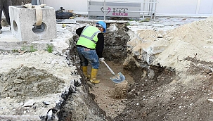 100. YIL CADDESİNDE ALTYAPI YENİLEME ÇALIŞMASI GERÇEKLEŞTİRİLİYOR