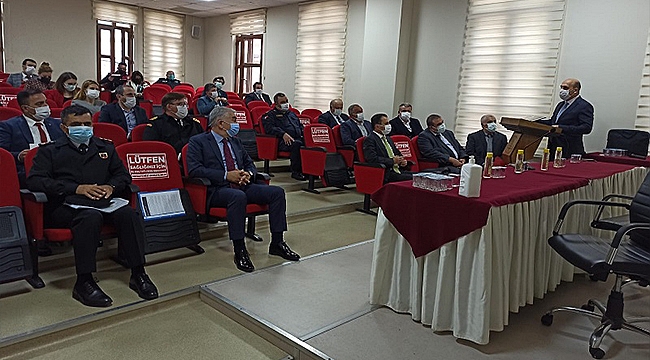 BİGA'DA PANDEMİ TOPLANTISI, VALİ AKTAŞ BAŞKANLIĞINDA GERÇEKLEŞTİRİLDİ