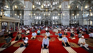 1 OCAK GÜNÜ CUMA NAMAZI KILINACAK MI?