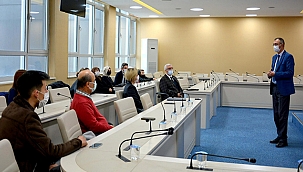 DERECEYE GİREN MEZUN ÖĞRENCİLERE BELGELERİ TAKDİM EDİLDİ