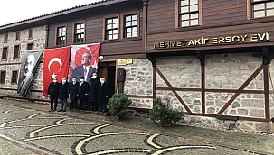 VALİ AKTAŞ, MİLLİ ŞAİRİMİZ MEHMET AKİF ERSOY MÜZE EVİNİ ZİYARET ETTİ