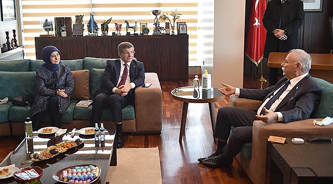 DAVUTOĞLU'NDAN BAŞKAN GÖKHAN'A ZİYARET