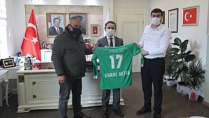 VALİ AKTAŞ, DÜMREK SPOR KULÜBÜ YÖNETİMİNİ KABUL ETTİ