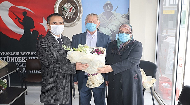 VALİ AKTAŞ, ŞEHİT AİLELERİ DERNEK BAŞKANLARININ 8 MART DÜNYA KADINLAR GÜNÜNÜ KUTLADI