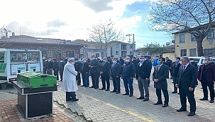 ŞEHİT SELAHATTİN UZ'UN ANNESİ DUALARLA SON YOLCULUĞUNA UĞURLANDI
