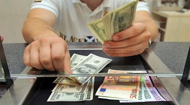 DOLAR 8,60 SINIRINA DAYANDI, EURO 10,44 İLE REKOR TAZELEDİ!