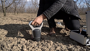 LAPSEKİ İLÇE TARIM MÜDÜRLÜĞÜ'NDEN ÜRETİCİLERE DEV HİZMET