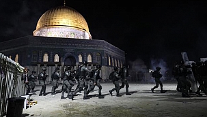 MESCİD-İ AKSA'DA NAMAZ KILAN CEMAATE SALDIRI!