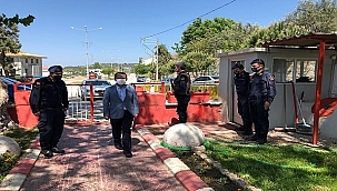 VALİ AKTAŞ'TAN BAYRAM MÜNASEBETİYLE EMNİYET VE JANDARMA PERSONELİNE ZİYARET..!