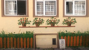 ASLAN ABLA SOKAK'TA RENKLİ GÜN