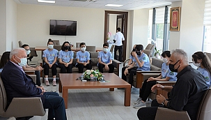 BAŞKAN EYÜP YILMAZ ÖĞRENCİLERİ TEBRİK ETTİ