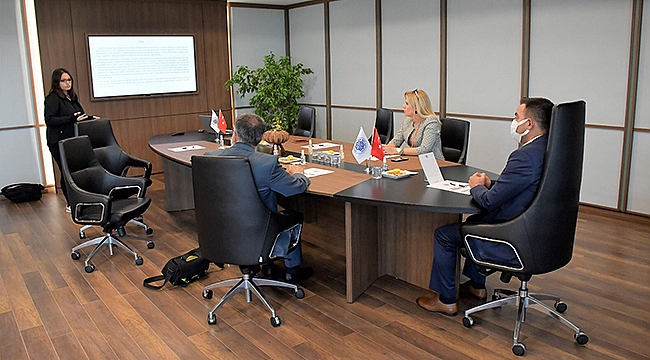 ECEM, ÖDÜLLÜ PROJESİNİ BAŞKAN ERDOĞAN'A SUNDU