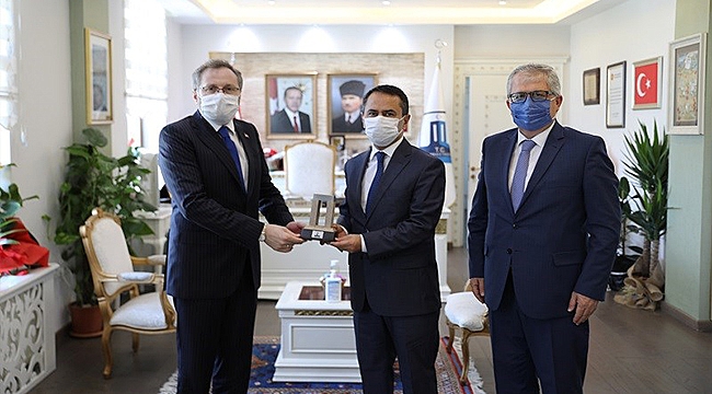 DİYANET İŞLERİ BAŞKAN YARDIMCISI DOÇ. DR. SELİM ARGUN, VALİ AKTAŞ' I ZİYARET ETTİ