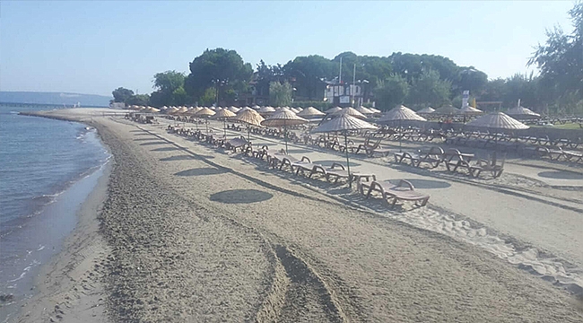 SAHİLLER DÜZENLİ OLARAK TEMİZLENİYOR