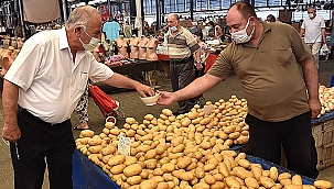 BAŞKAN GÖKHAN CUMA PAZARI'NDA