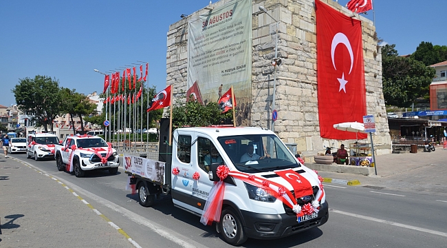 GELİBOLU'DA KUTLAMALAR SOKAKLARA TAŞTI