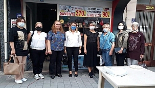 AK KADINLAR TÜRK KIZILAYI'NIN KERMESİNDE