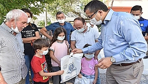BAŞKAN ÖZ, ÖĞRENCİLERİN İLK GÜN HEYECANINA ORTAK OLDU