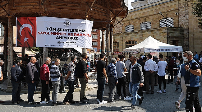 BİGA'DA ŞEHİTLER DUALARLA ANILDI