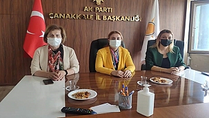 ''KADINLARIMIZ BAŞ TACI''