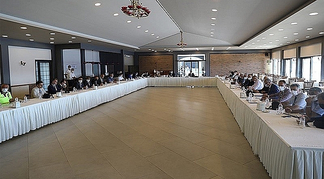 VALİ AKTAŞ BAŞKANLIĞINDA EĞİTİM VE ÖĞRETİM YILI HAZIRLIK TOPLANTISI YAPILDI