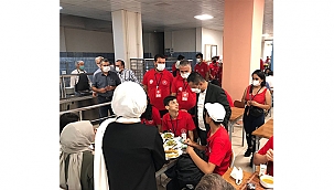 VALİ AKTAŞ, ÇANAKKALE'YE GELEN ÖĞRENCİLERİ ZİYARET ETTİ