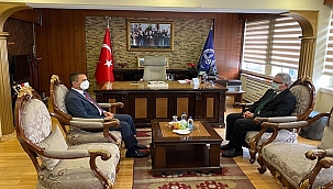 VALİ AKTAŞ, İL MÜFTÜSÜ ŞÜKRÜ KABUKÇU' YA TAZİYE ZİYARETİNDE BULUNDU