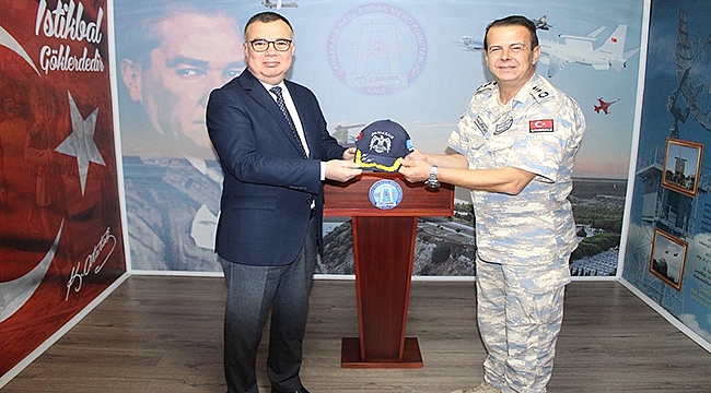 BAŞKAN ARSLAN'DAN HAVA RADAR MEVZİ KOMUTANLIĞINA ZİYARET