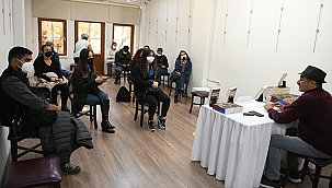 GAZETECİ YAZAR UÇAR OKURLARI İLE BİR ARAYA GELDİ