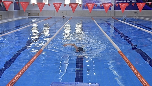 MEHMET AKİF ERSOY YARI OLİMPİK YÜZME HAVUZUNA YOĞUN İLGİ