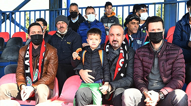 TEBRİKLER LAPSEKİ SPOR