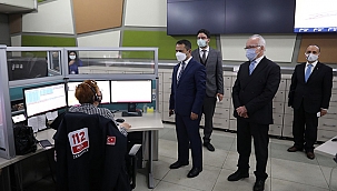 VALİ AKTAŞ, 112 ACİL ÇAĞRI MERKEZİNİ VE KENT GÜVENLİK YÖNETİM MERKEZİNİ ZİYARET ETTİ