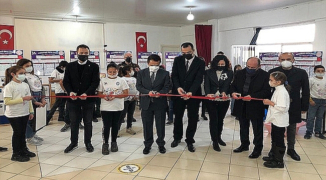 AKÇAPINAR ORTAOKULUNDA "TÜBİTAK 4006 BİLİM" FUARI AÇILDI