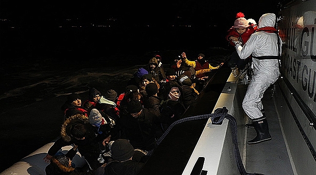 BOTLARI ARIZALANAN GÖÇMENLER KURTARILDI