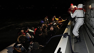 BOTLARI ARIZALANAN GÖÇMENLER KURTARILDI