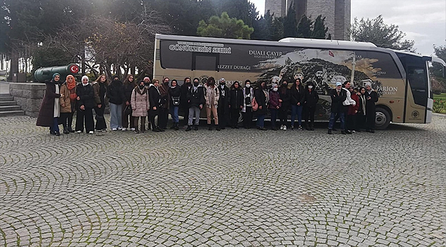 LİSE ÖĞRENCİLERİ ÇANAKKALE ŞEHİTLİĞİNİ GEZDİ