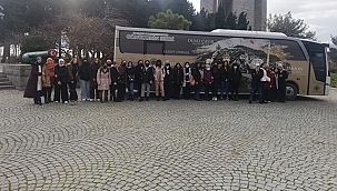 LİSE ÖĞRENCİLERİ ÇANAKKALE ŞEHİTLİĞİNİ GEZDİ