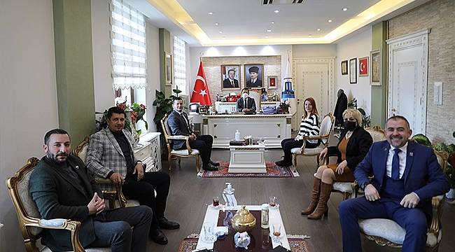 TÜM GİRİŞİMCİ EMLAK MÜŞAVİRLERİ DERNEĞİ YÖNETİMİNDEN VALİ AKTAŞ'A ZİYARET